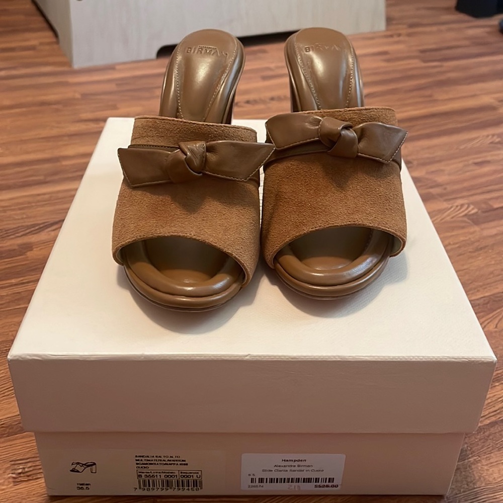 BNWT Alexandre Birman Clarita sandal in Cuoio size 36.5